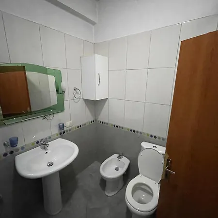 アパート Airport & Terminal Comfort Apartment Kashari