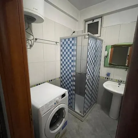 Airport & Terminal Comfort Apartment Kashari